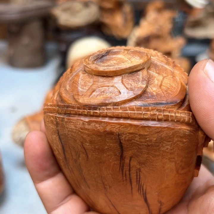 洞***天柏木手把件的设计和制作