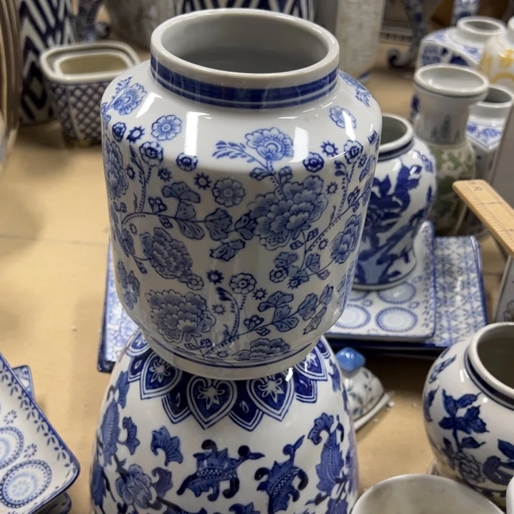 微瑕陶瓶。。。。。。。。。