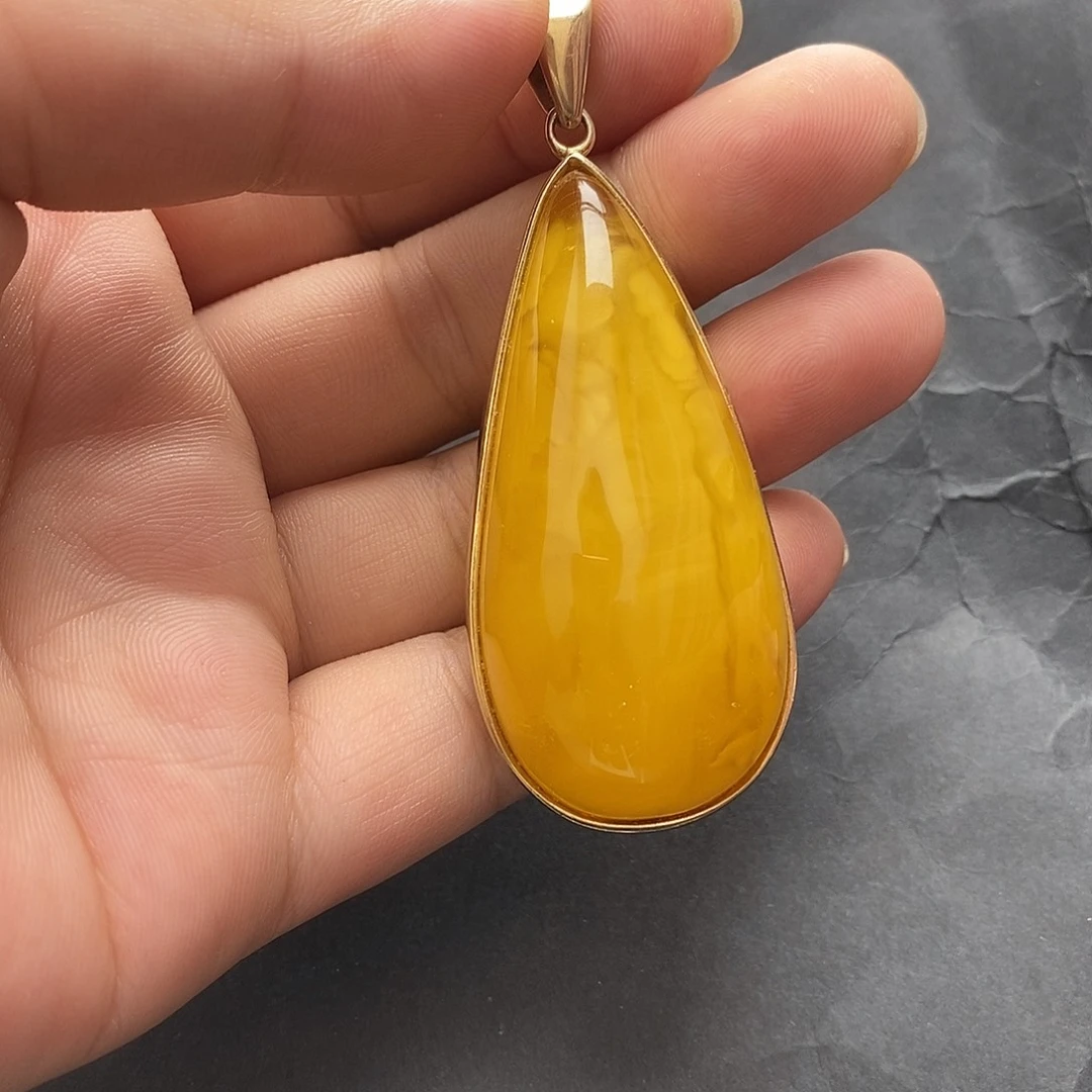 琥珀未镶嵌裸石吊坠