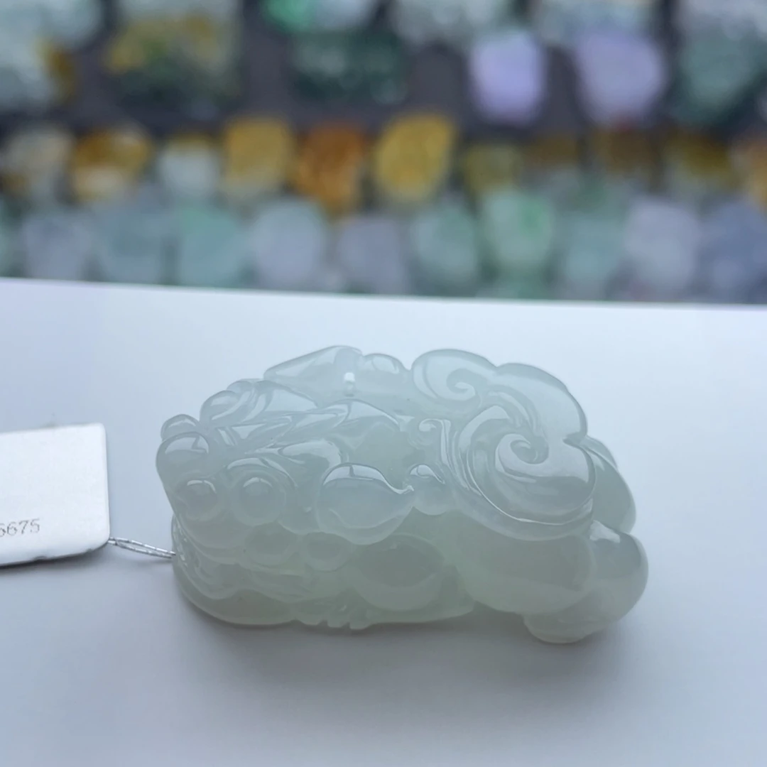 翡翠颈饰未镶嵌貔貅