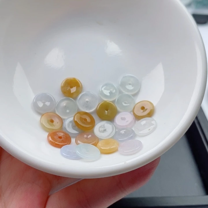 翡翠未镶嵌手链配饰