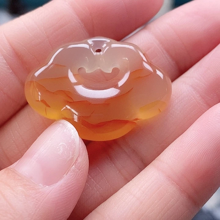 玛瑙/玉髓吊坠未镶嵌?**?