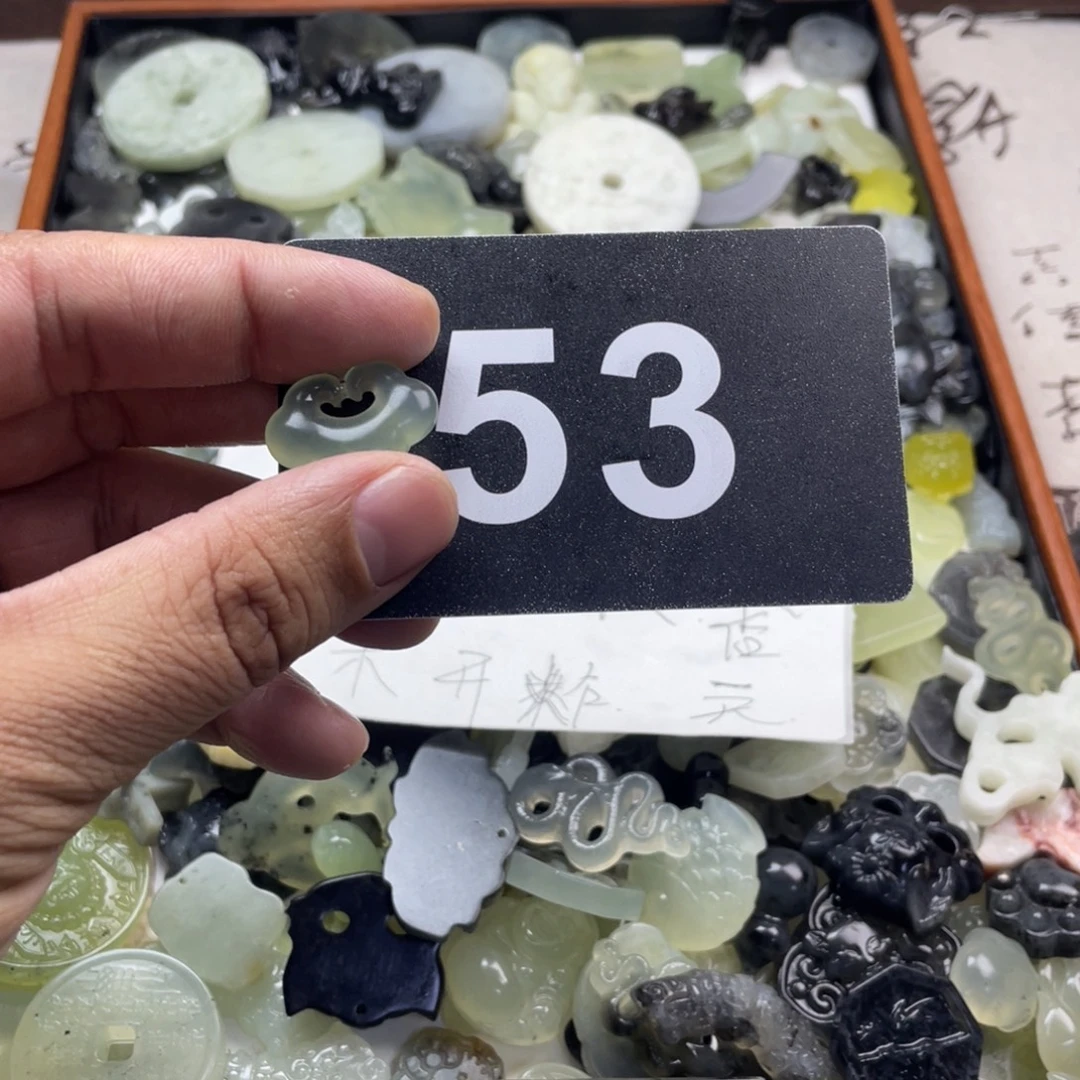 蛇纹石玉合金颈饰