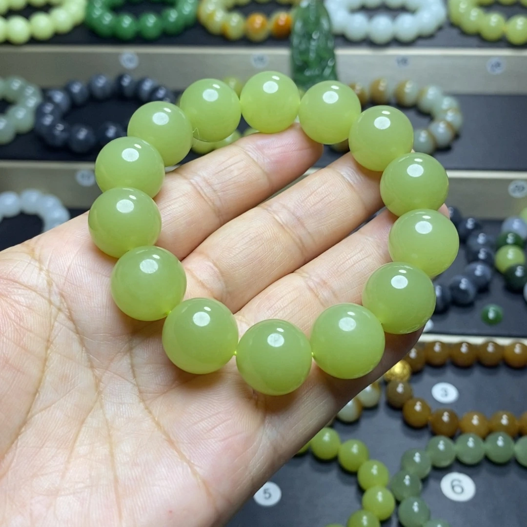 和田玉未镶嵌手串