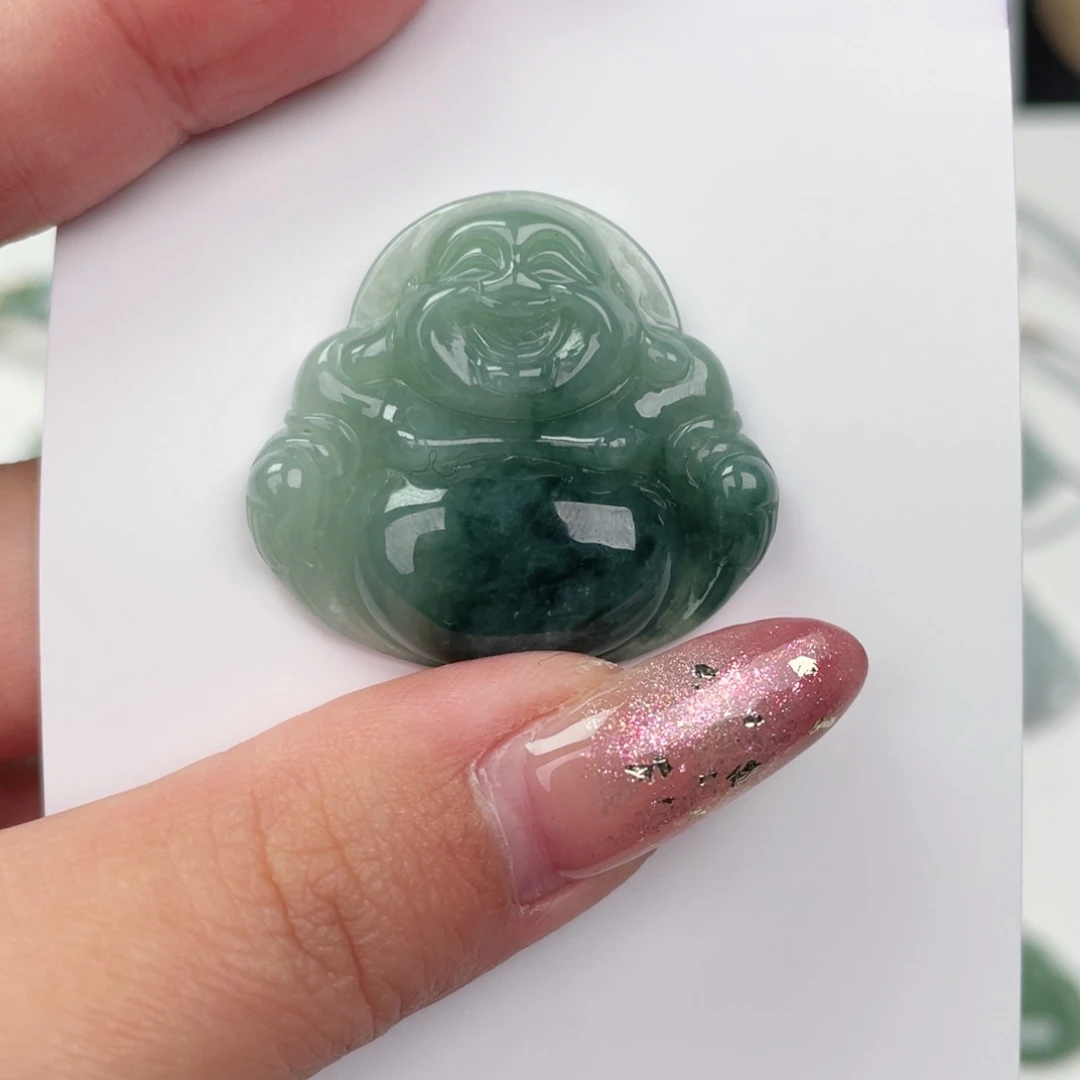 翡翠未镶嵌颈饰佛公