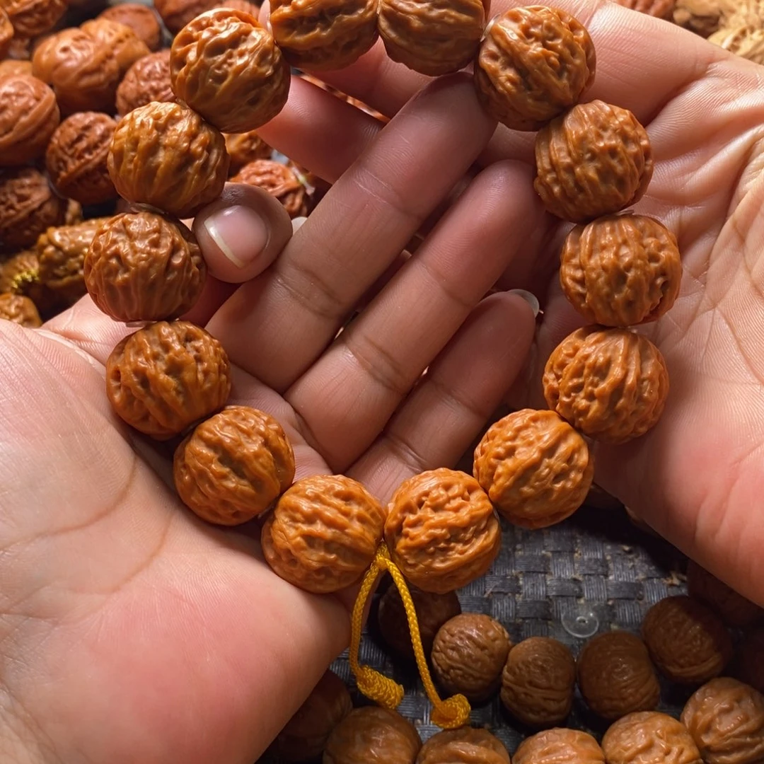 文玩核桃吊坠京八棱