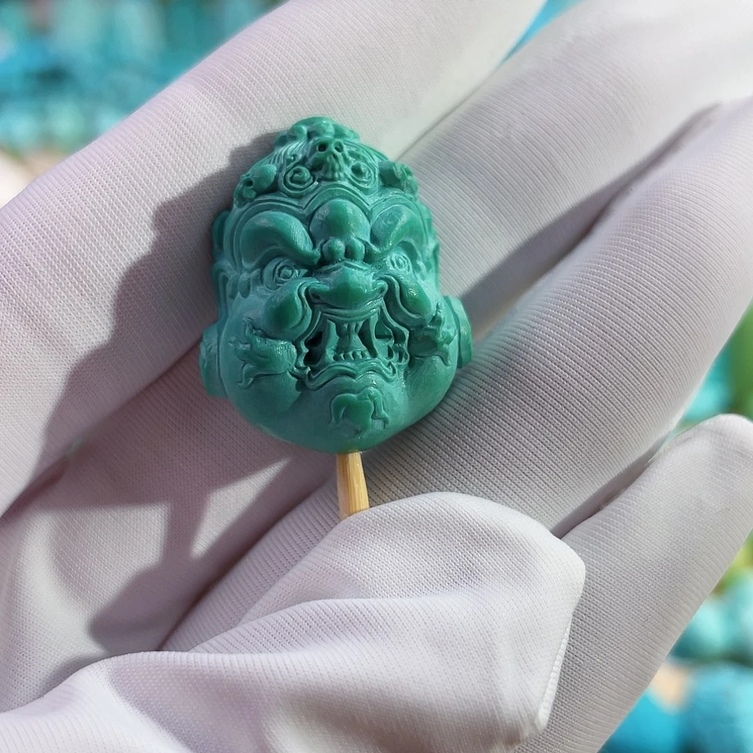 绿松石未镶嵌珠宝奇石