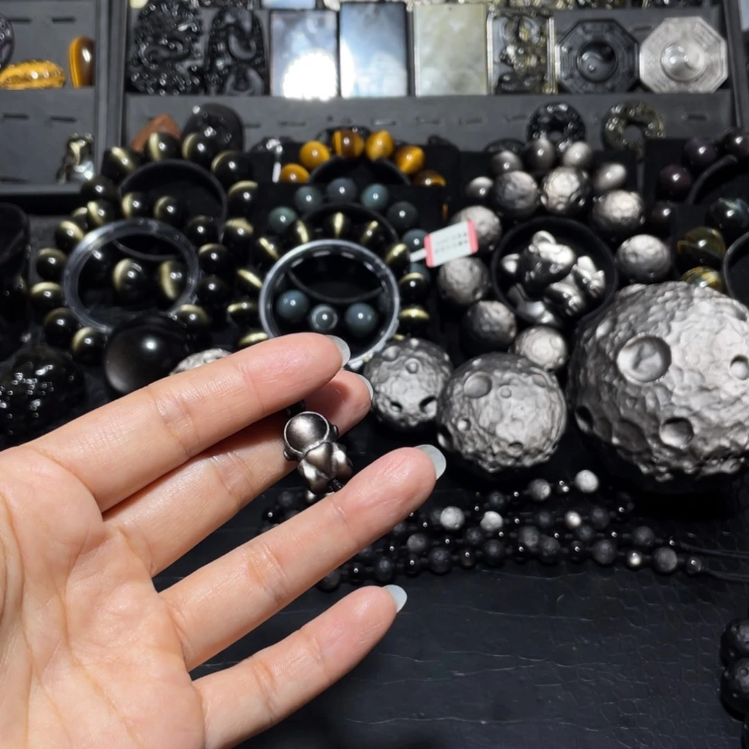 雪***子黑曜岩未镶嵌珠宝奇石