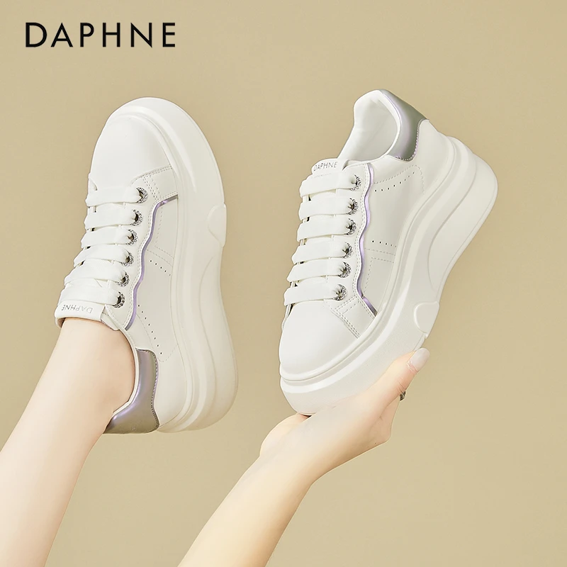 达芙妮6CM厚底小白鞋女款2025年秋季新款爆款轻便显腿长休闲板鞋