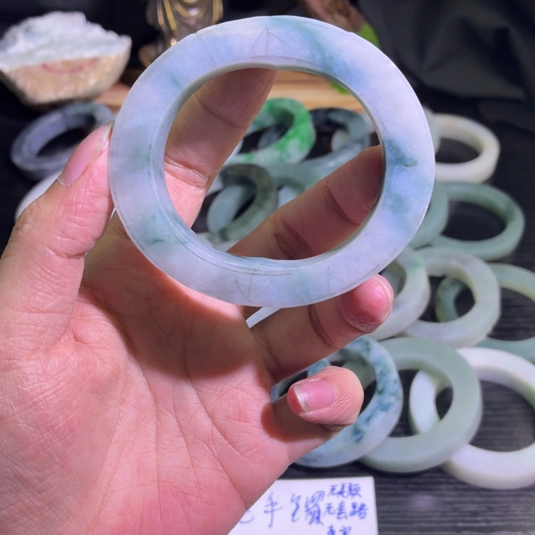 定制翡翠未镶嵌天然翡翠A货毛胚手镯定制