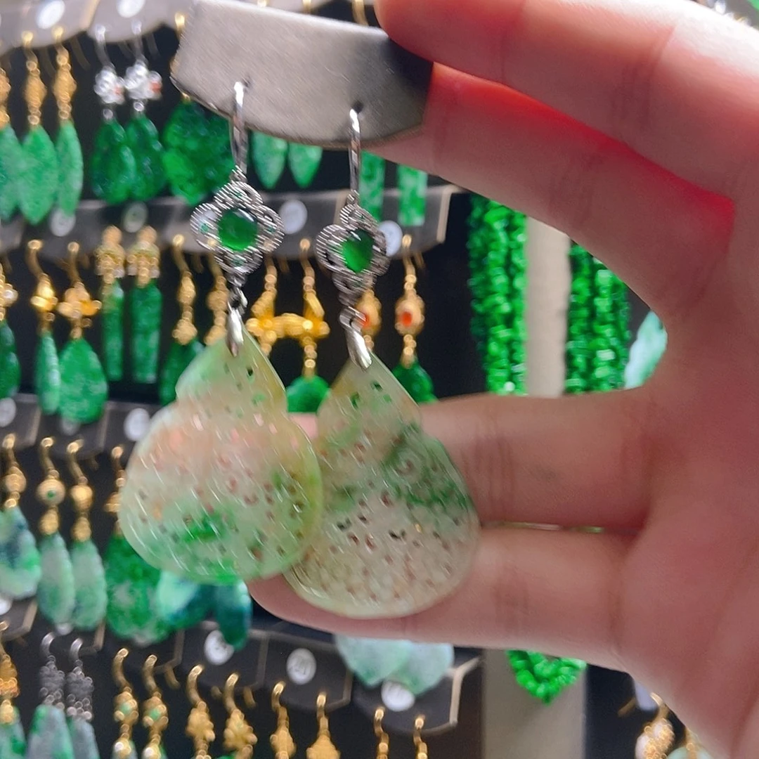 翡翠未镶嵌耳饰翡翠