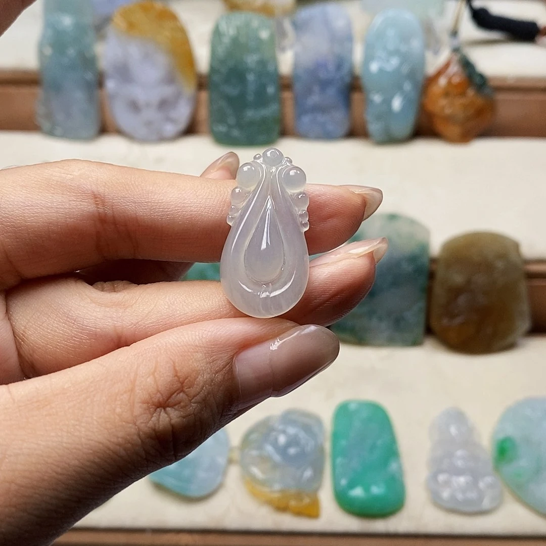 颈饰未镶嵌翡翠翡翠