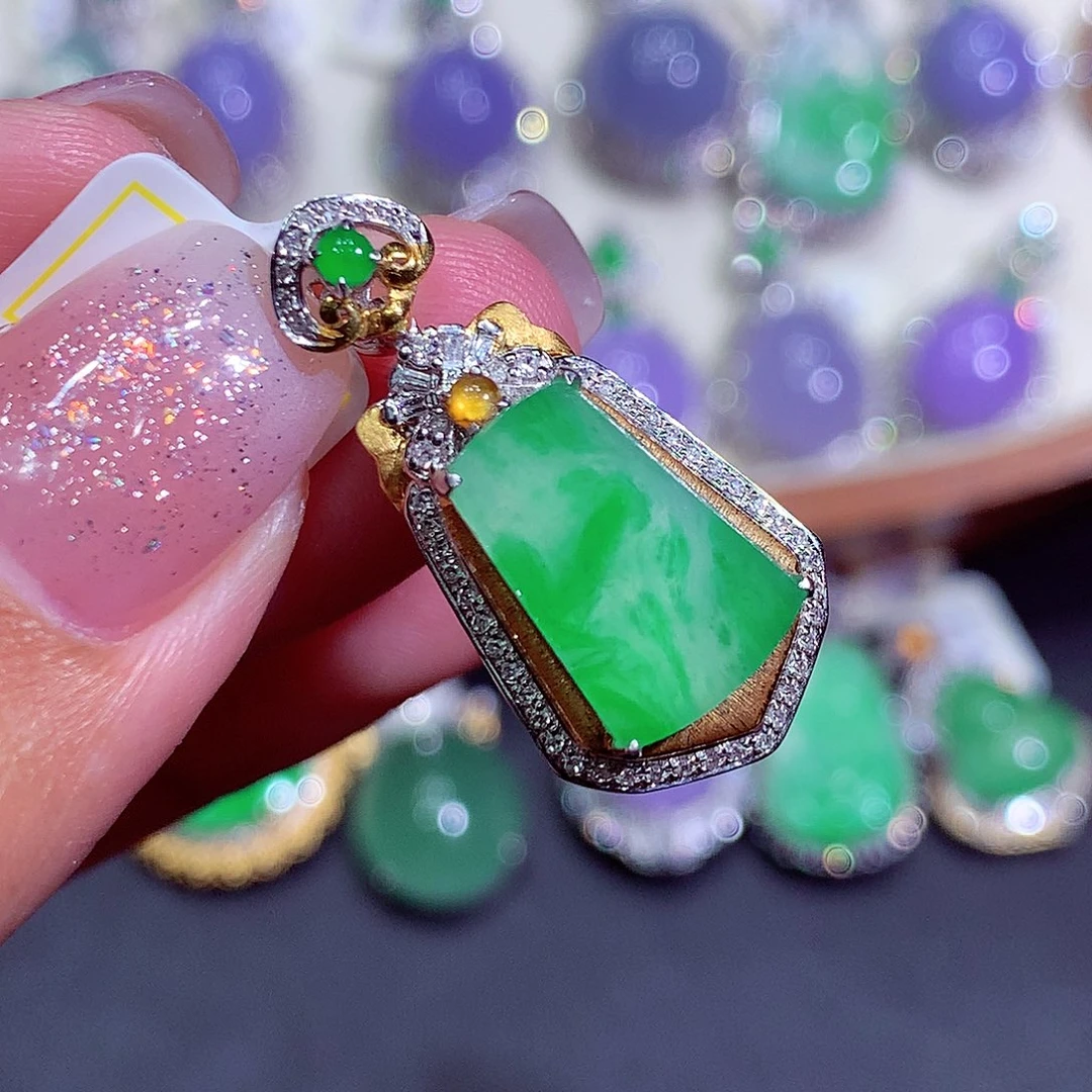 翡翠18K金镶嵌吊坠(不含链)