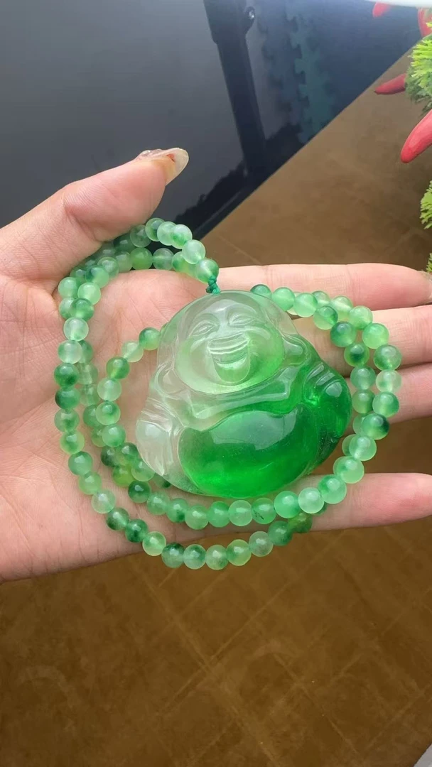 [独龙] 绿色花 佛小吊坠