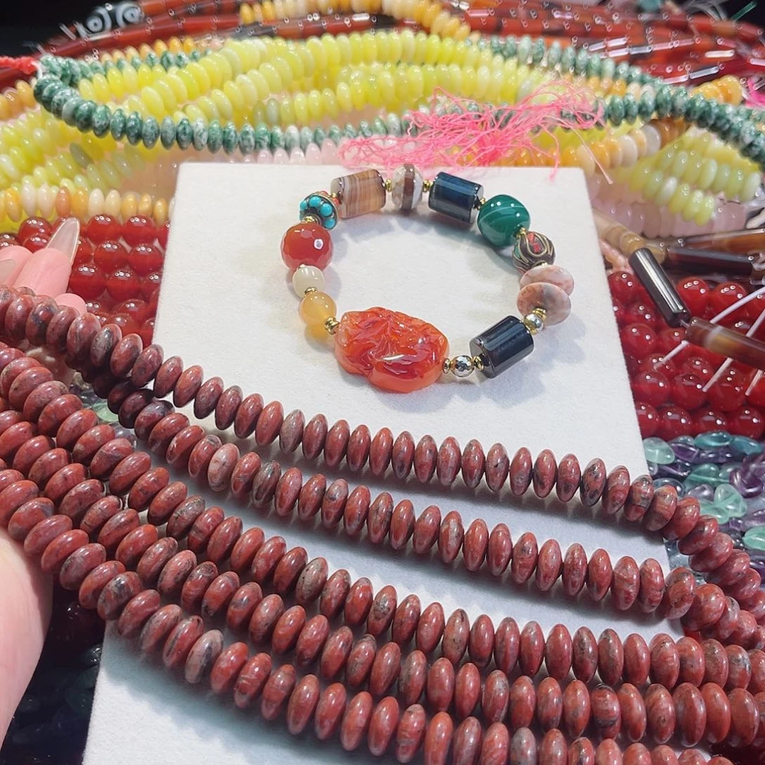 玛瑙/玉髓未镶嵌珠宝半成品12mm红石飞碟一条