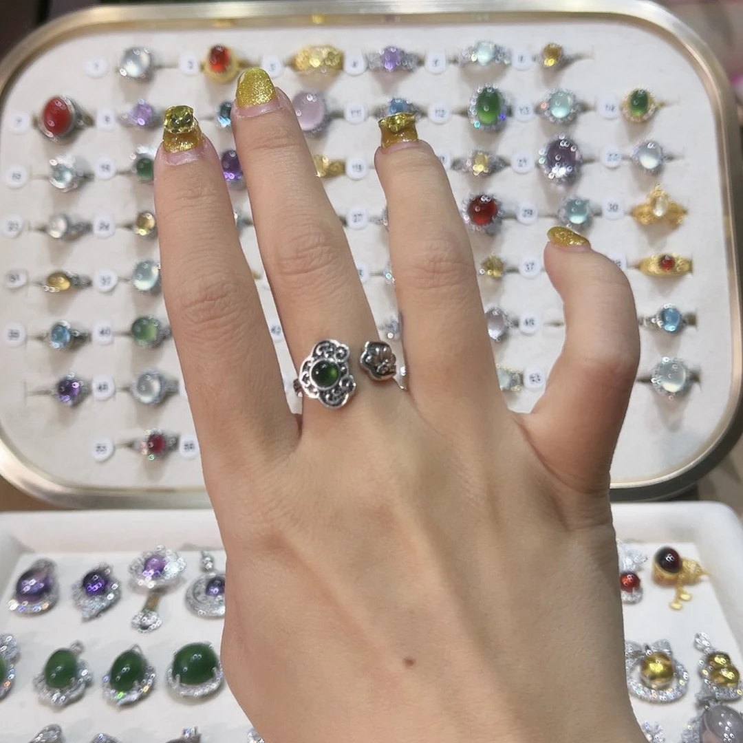 蛇纹石玉戒指银S925镶嵌我**糕