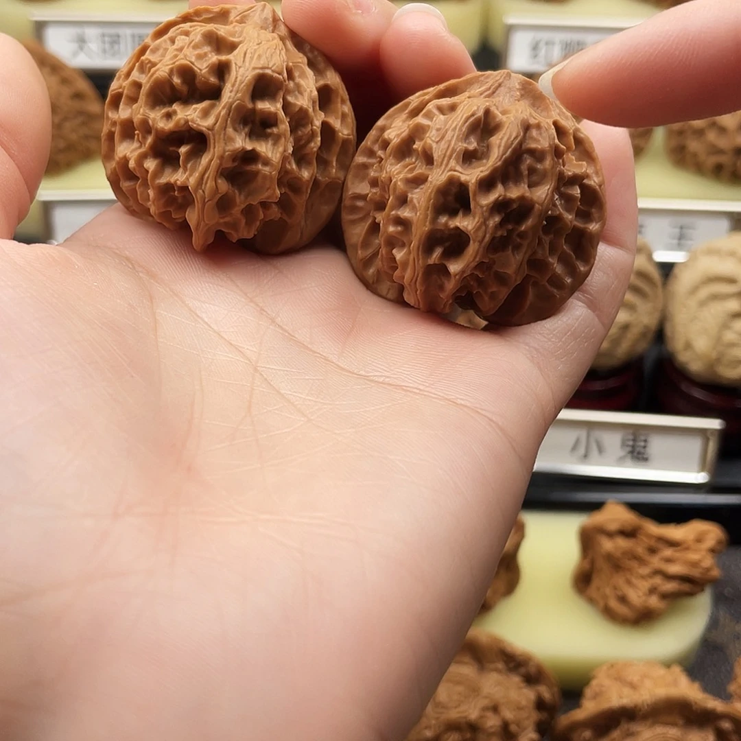 文玩核桃把件别****兰苹果园216