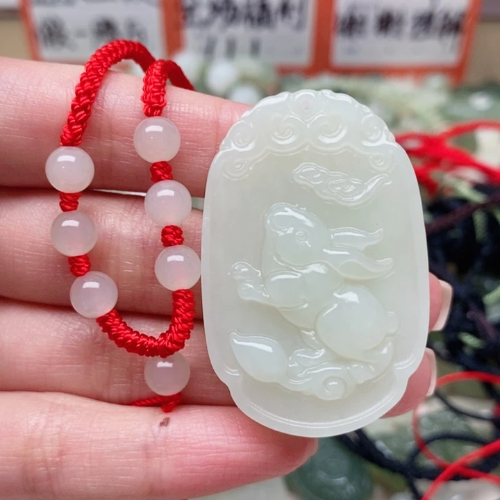 和田玉未镶嵌颈饰爱****W