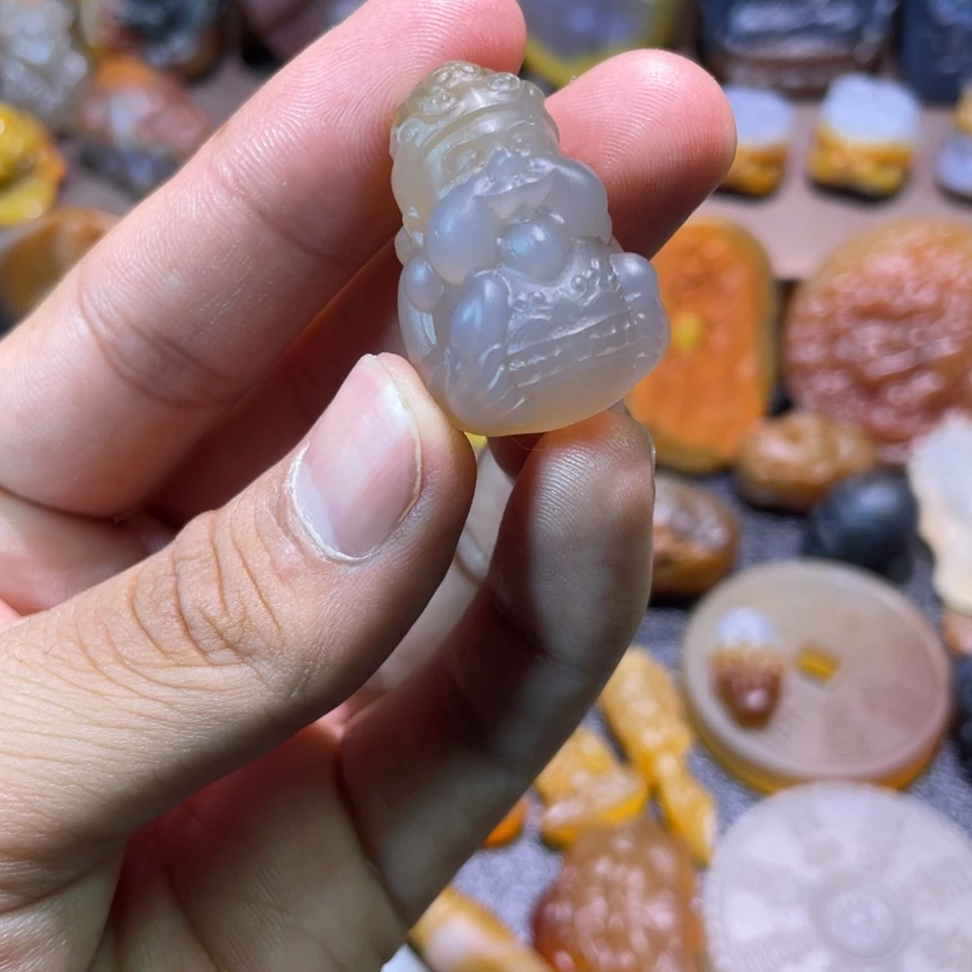 玛瑙/玉髓未镶嵌颈饰