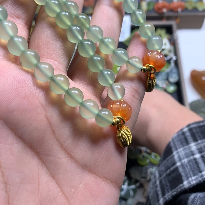 蛇纹石玉合金耳钉