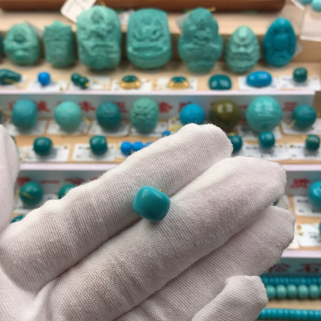 绿松石未镶嵌珠宝奇石10-8.6