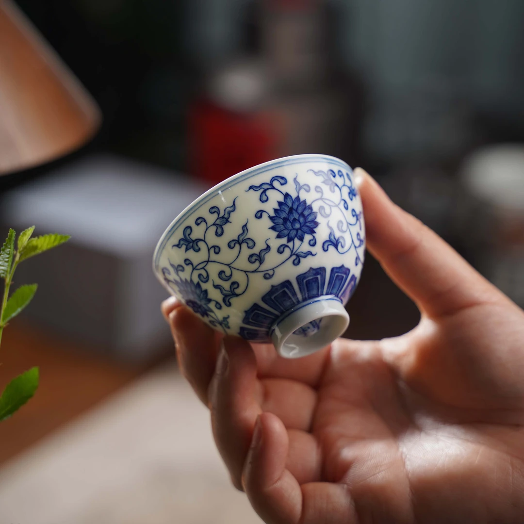 景德镇纯手工纯手绘青花鸡心缠枝莲仿清缠枝莲陶瓷主人杯茶具茶杯