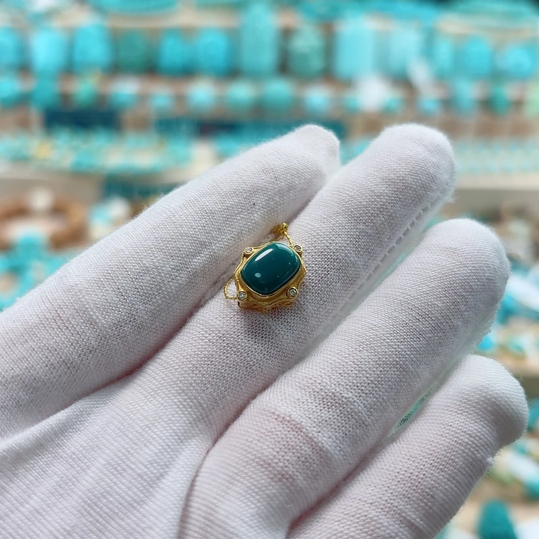 绿松石18K金镶嵌珠宝奇石