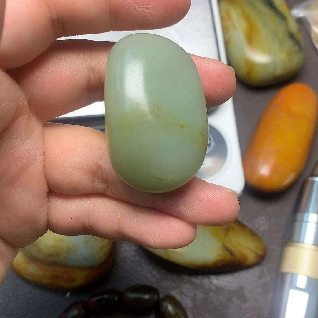 和田玉（糖玉）未镶嵌挂件