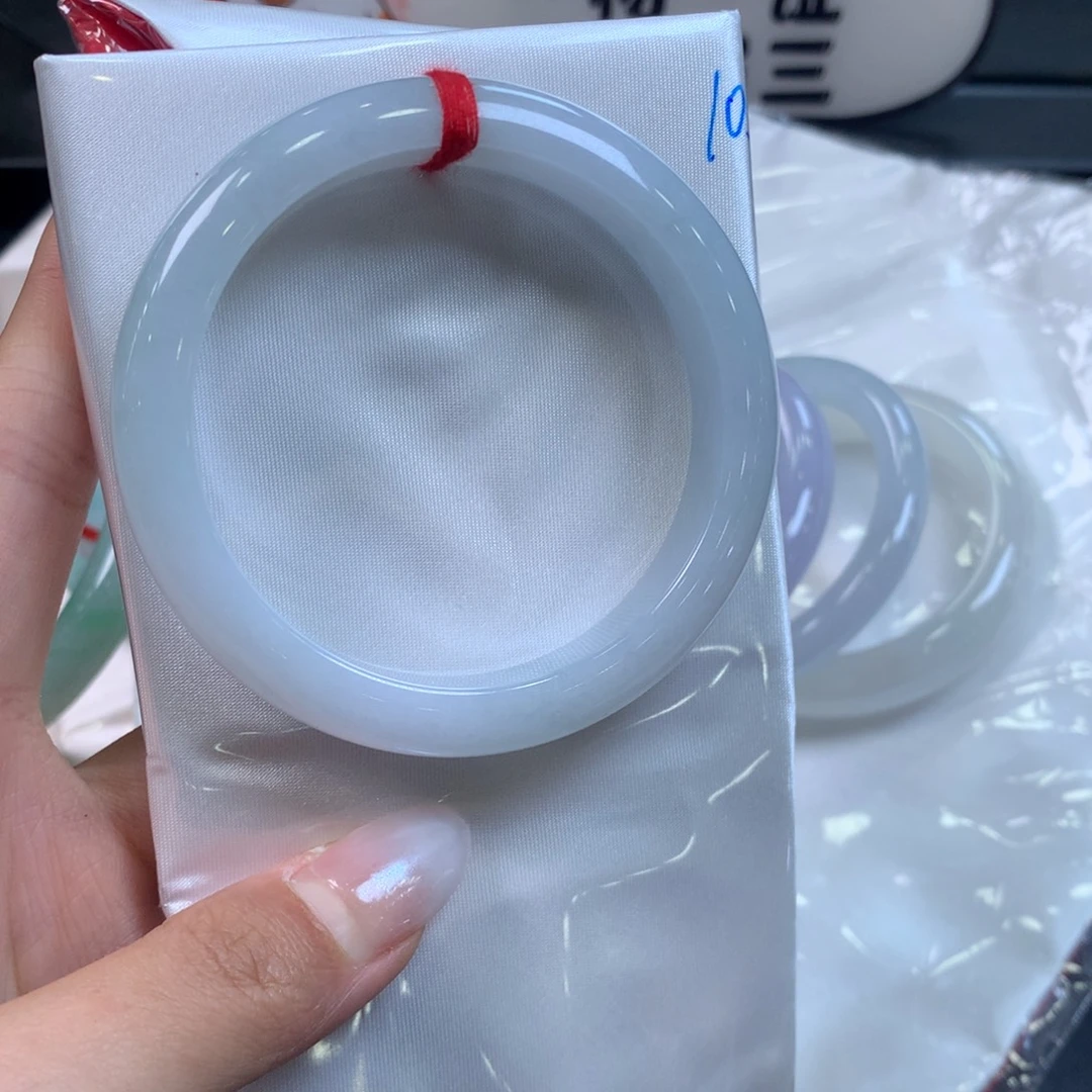 翡翠未镶嵌手镯56圈口