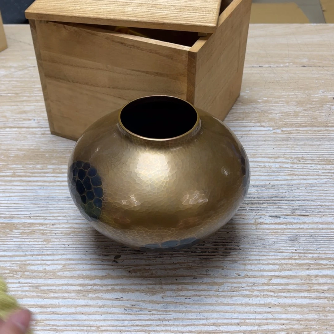 瓷片白**嘎密密麻麻的一个人