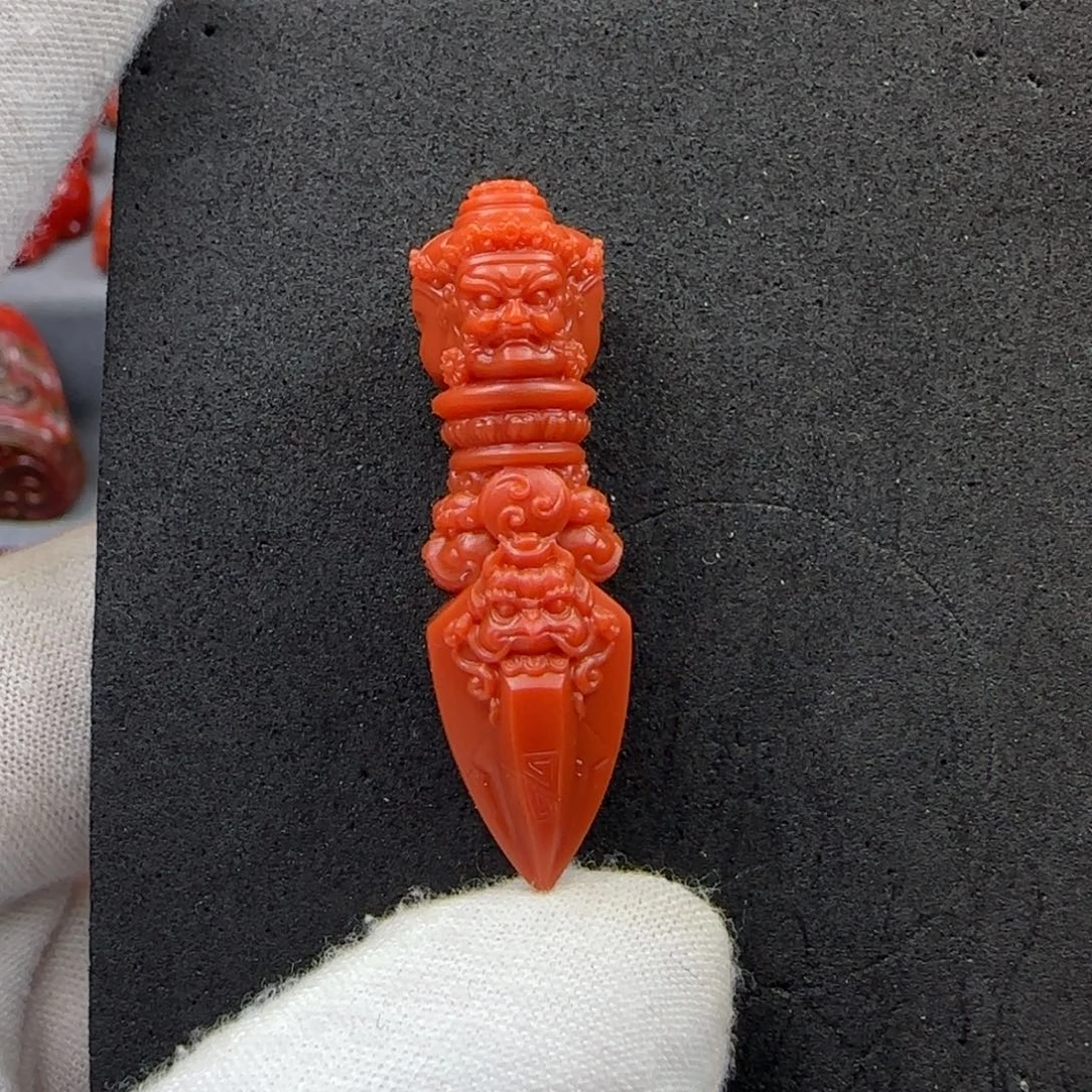 南红玛瑙未镶嵌雕件