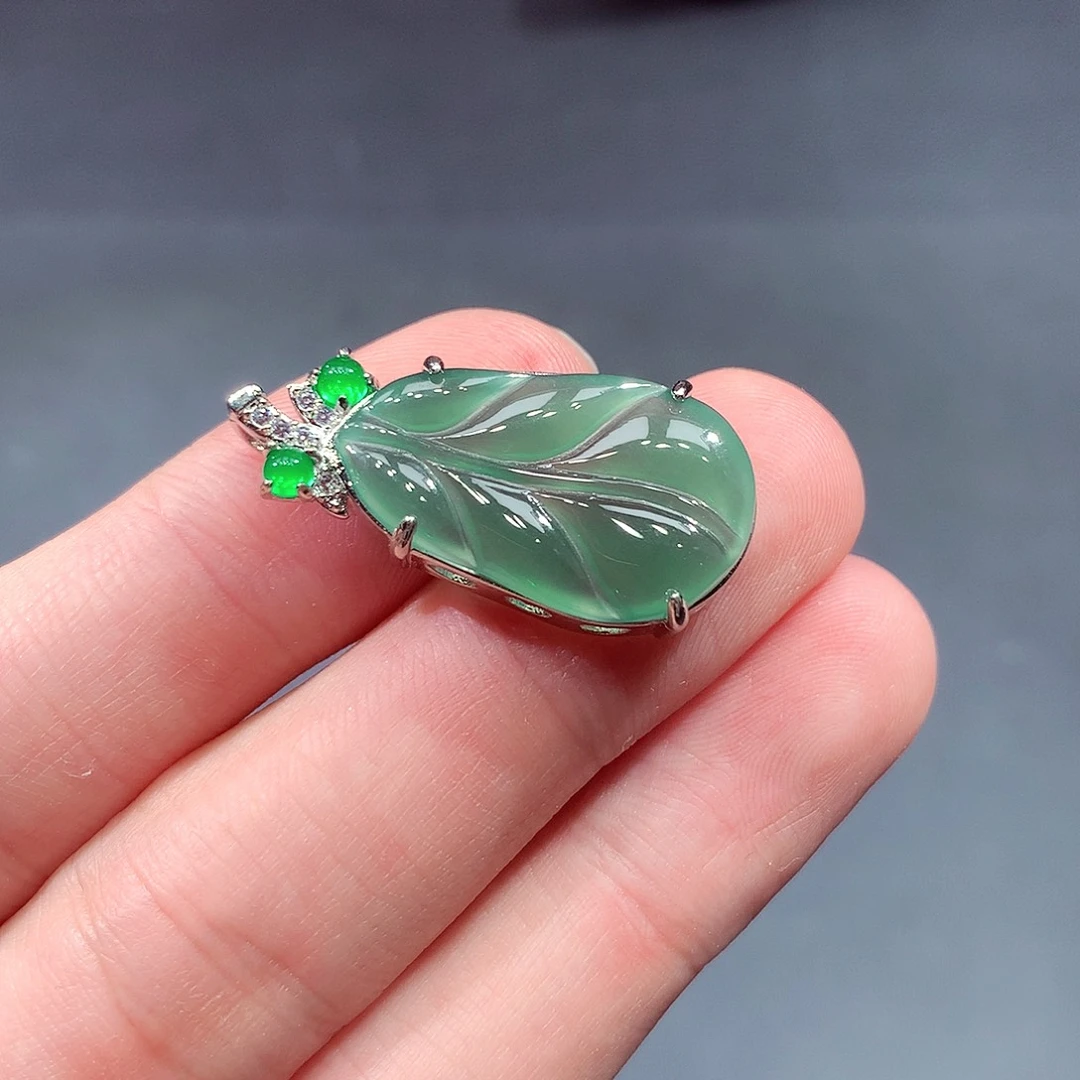 翡翠戒指未镶嵌翡翠