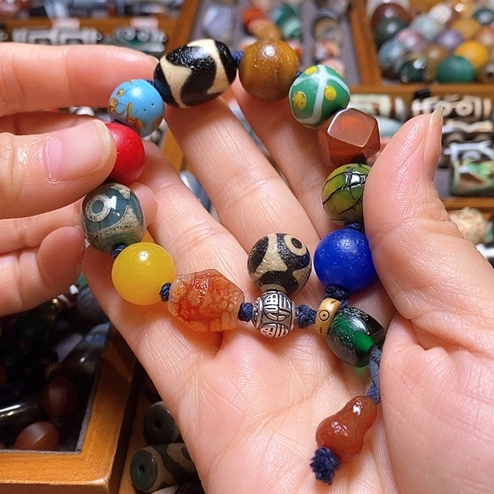 玛瑙/玉髓手串未镶嵌暴*