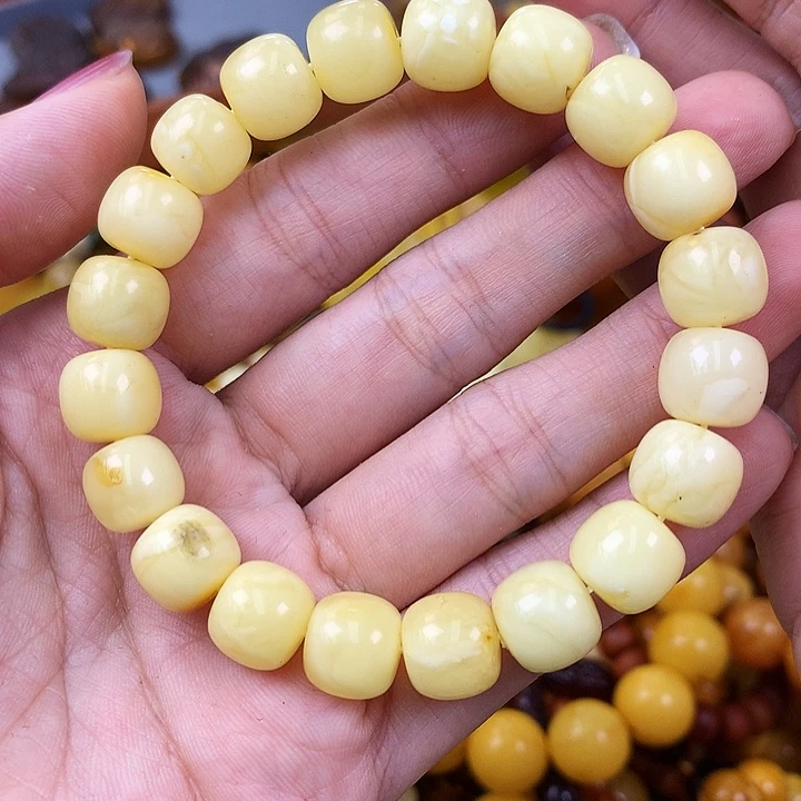 未镶嵌琥珀珠宝奇石