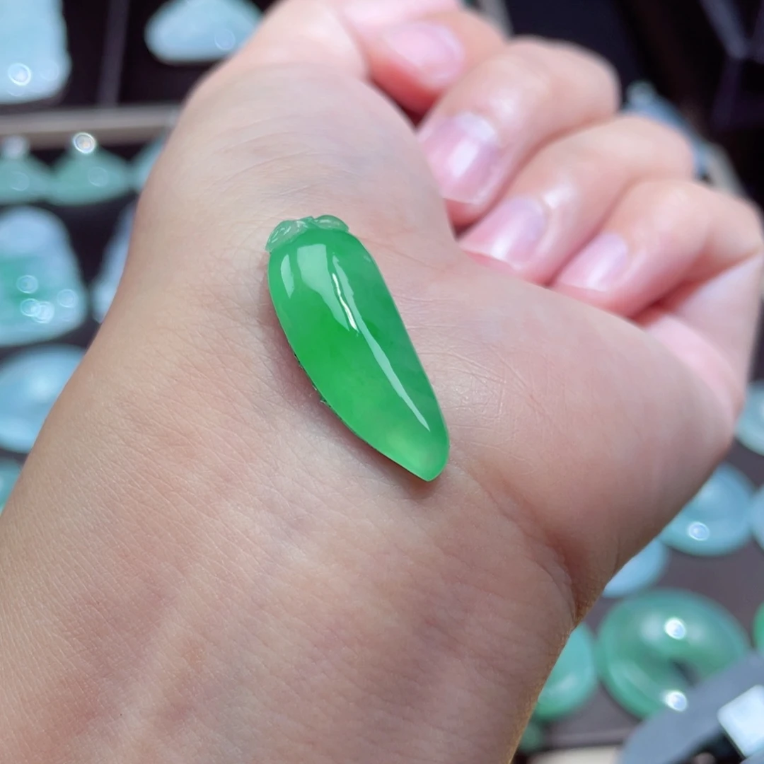 颈饰未镶嵌翡翠福瓜