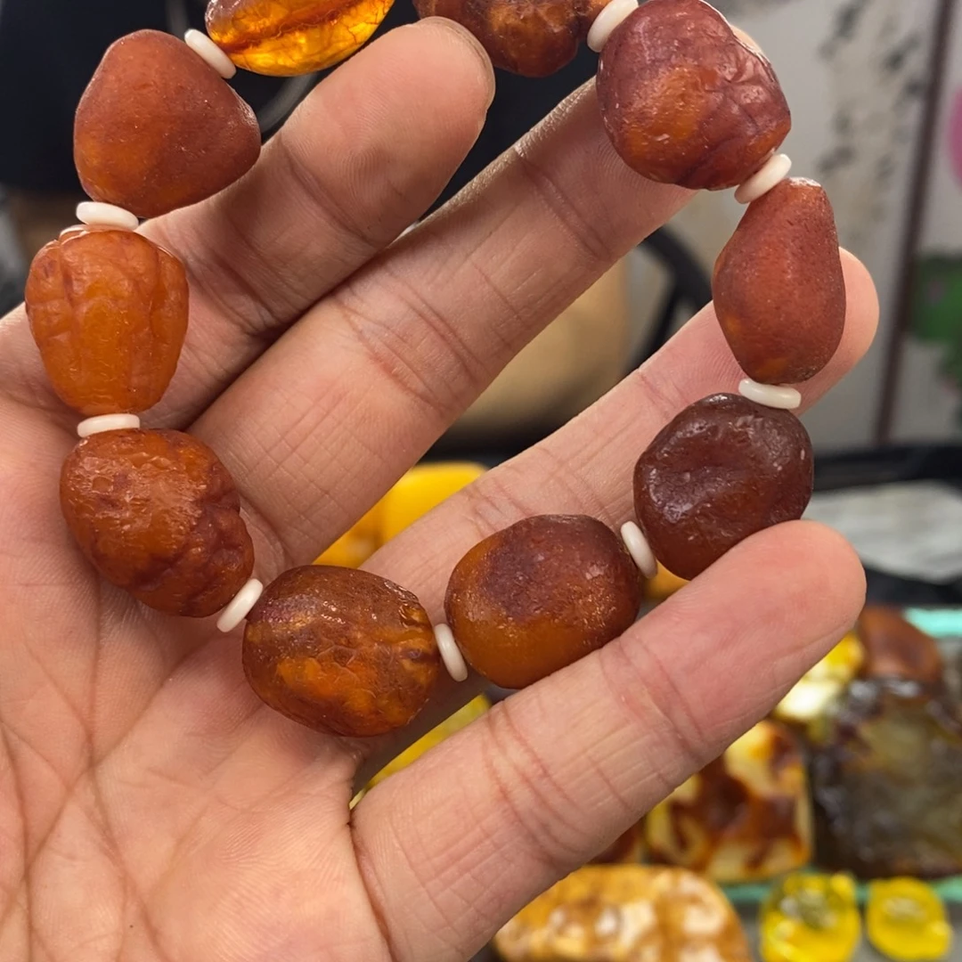 琥珀未镶嵌颈饰琥珀蜜蜡