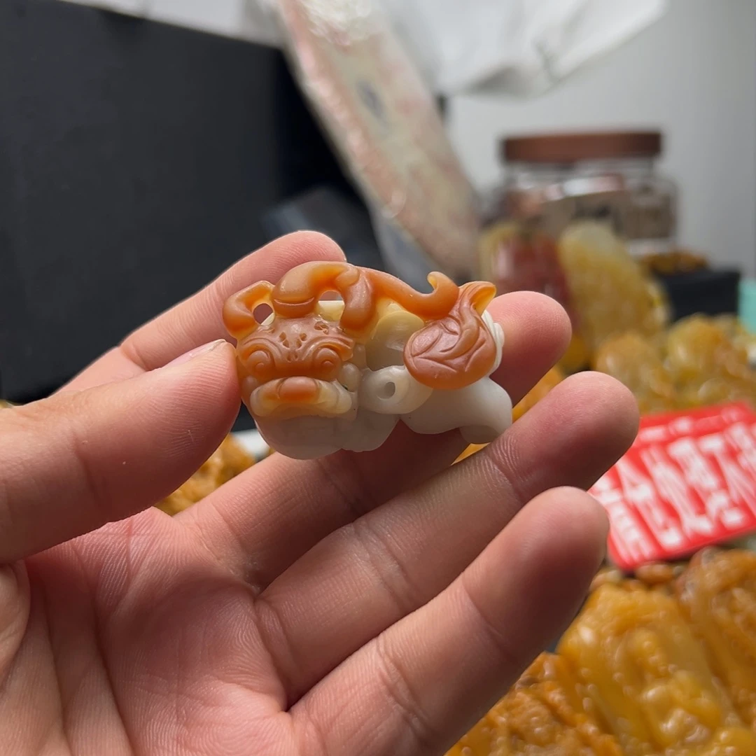 石英质玉（黄龙玉）未镶嵌多选发其一