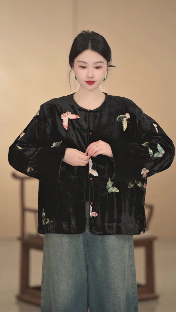 「春风作筏」黑色丝绒刺绣网红时尚百搭夏季复古日常民族风圆领长袖