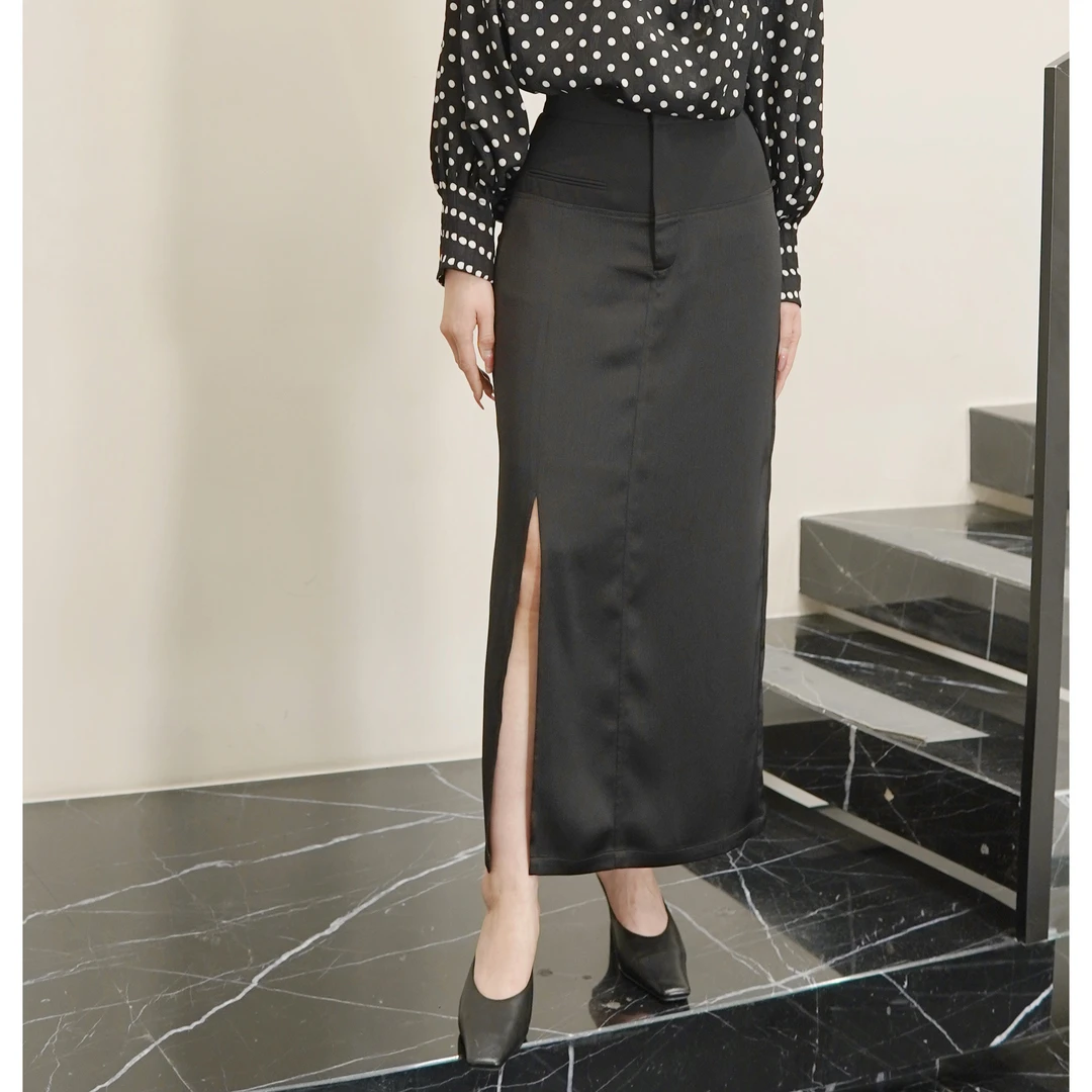 【与伴】版型显修长百搭极简拼接缎面微弹侧开叉百搭H型半身长裙