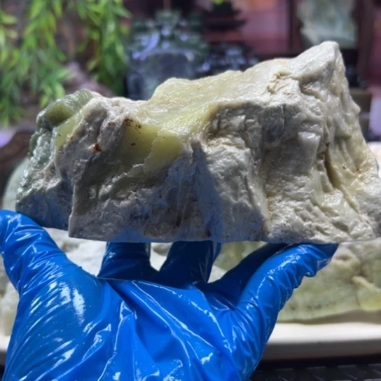 和田玉（黄玉）未镶嵌颈饰