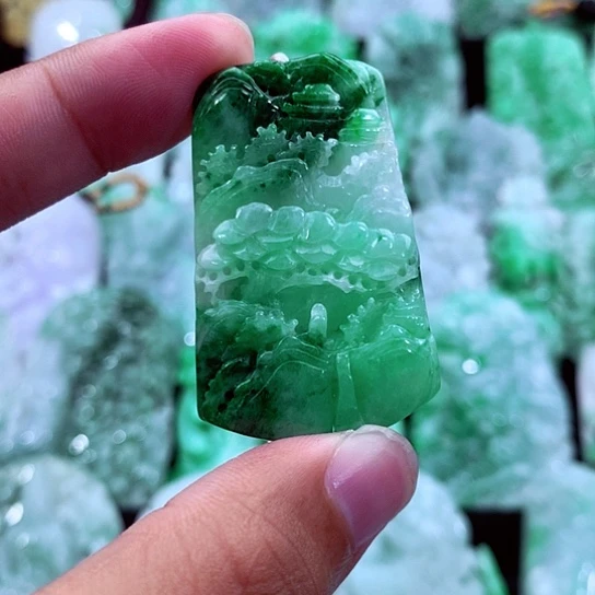吊坠(不含链)未镶嵌翡翠