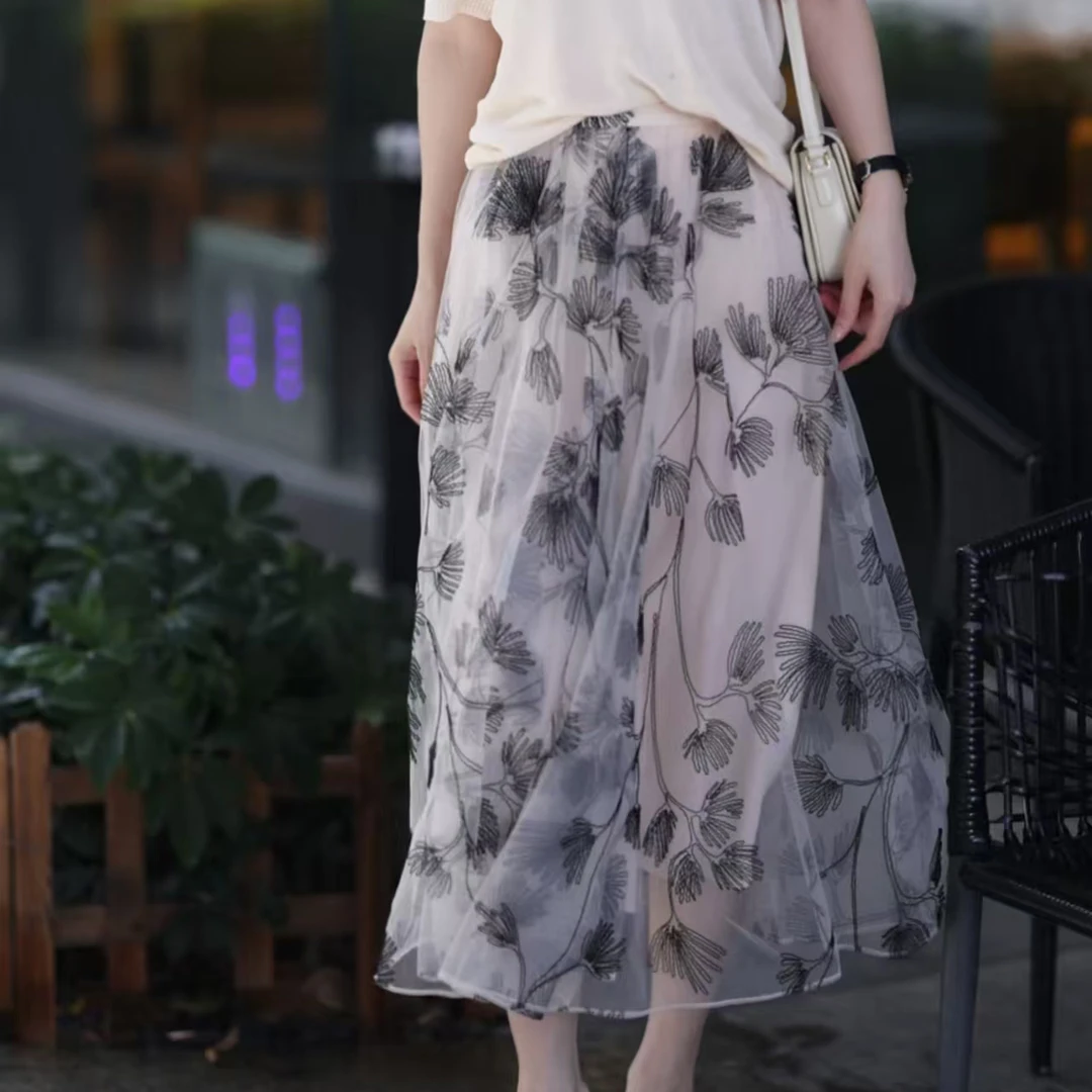 VCOS网纱绣花松紧腰双层朦胧飘逸优雅百搭伞裙