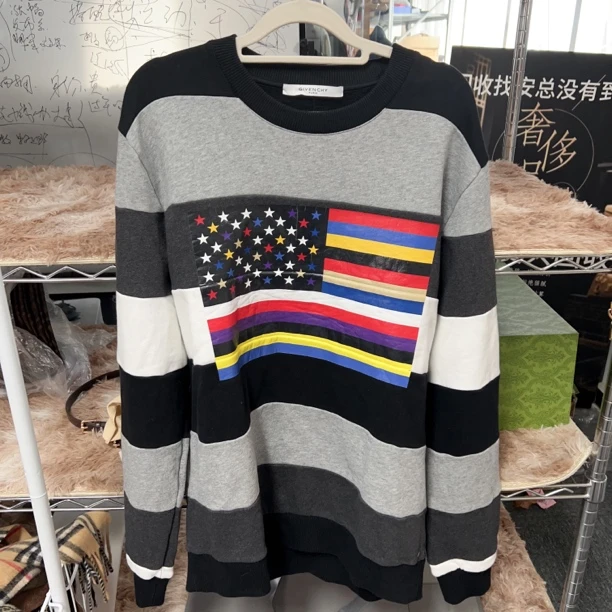 95新 Givenchy/纪梵希 纪梵希休闲百搭无帽卫衣