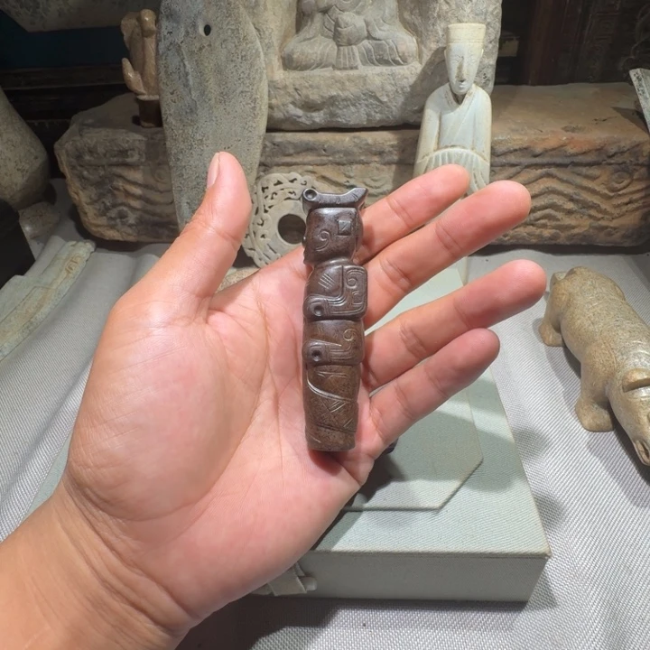 依***古和田玉（糖玉）未镶嵌挂件