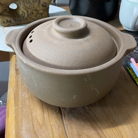 微瑕，明火，口径19高9，1.5L，中间有点凸，气泡