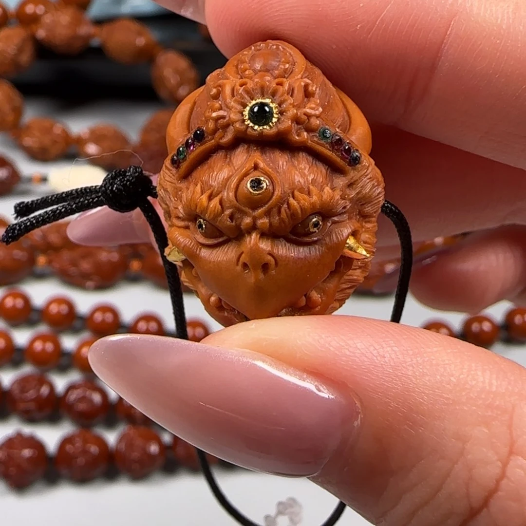 手串橄榄核南***℡三通差价