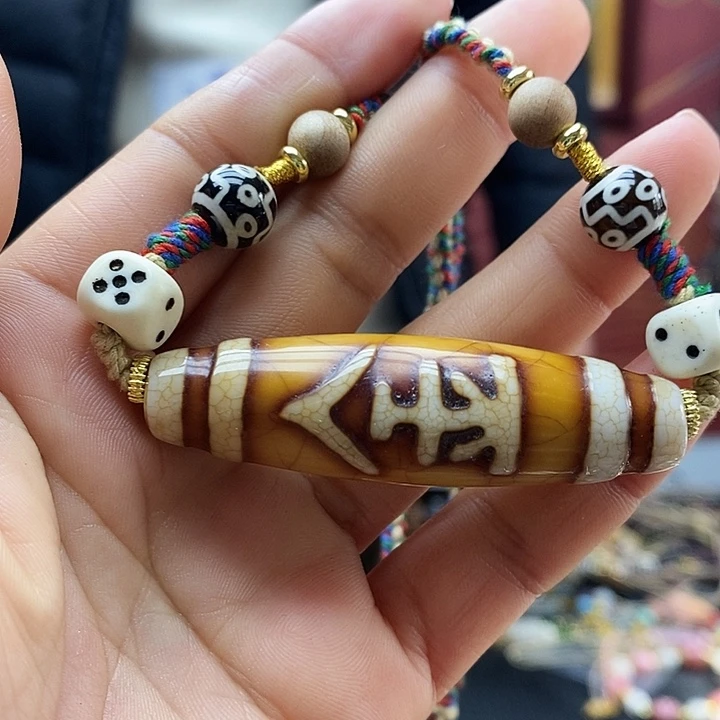 玛瑙/玉髓（覆膜）合金颈饰