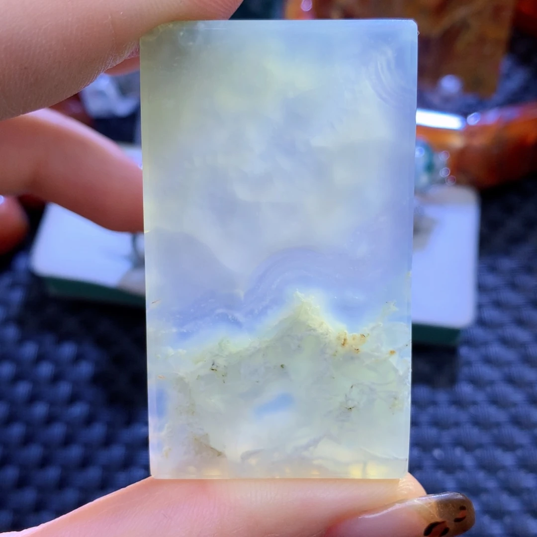 未镶嵌颈饰玛瑙/玉髓岁**安