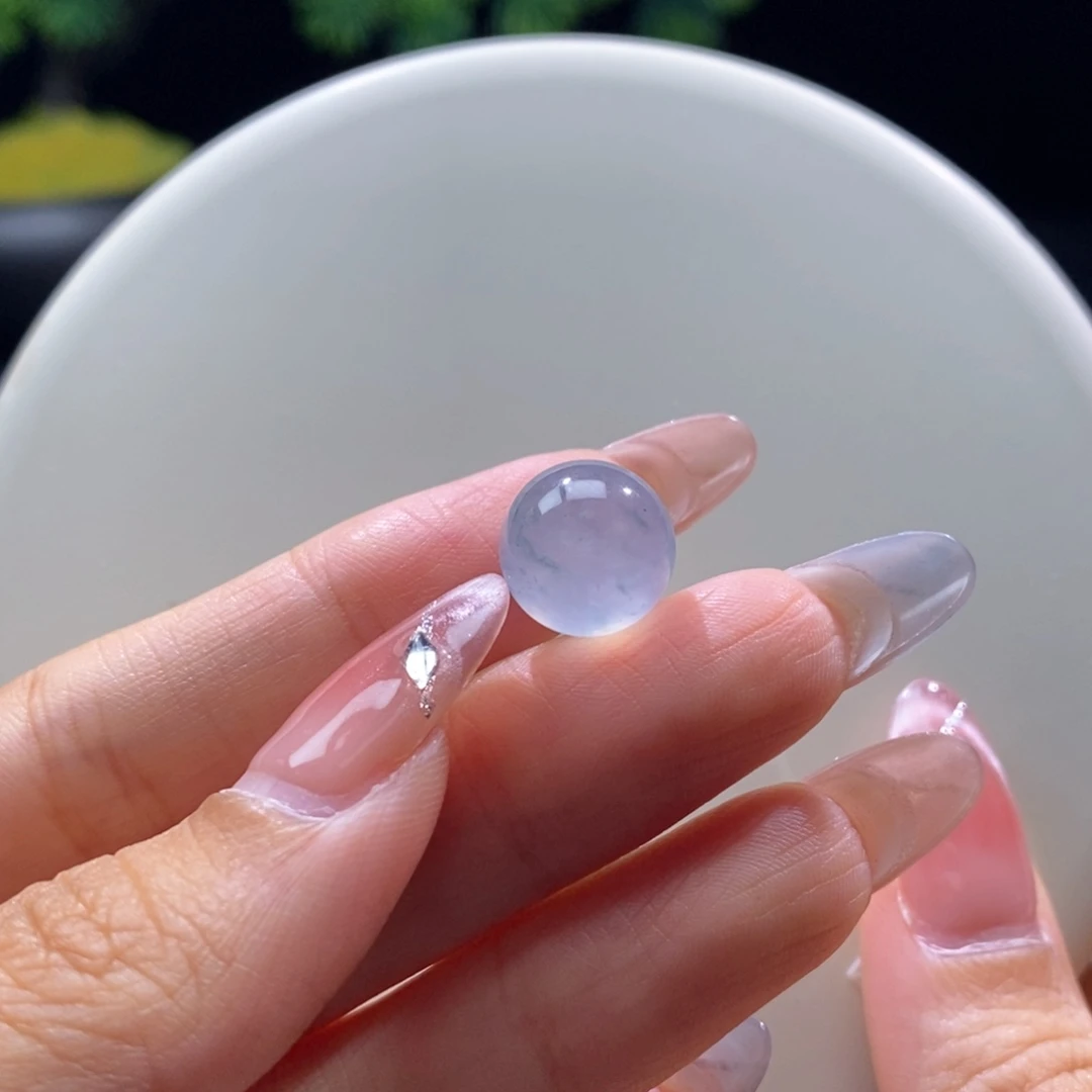 颈饰未镶嵌翡翠翡翠高冰蓝底圆珠12.6mm