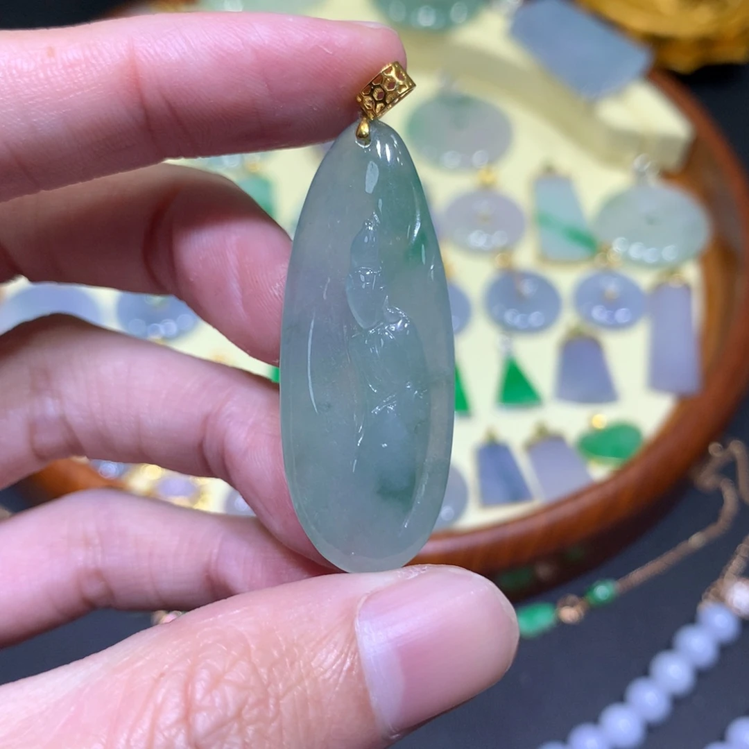 翡翠吊坠(不含链)18K金镶嵌